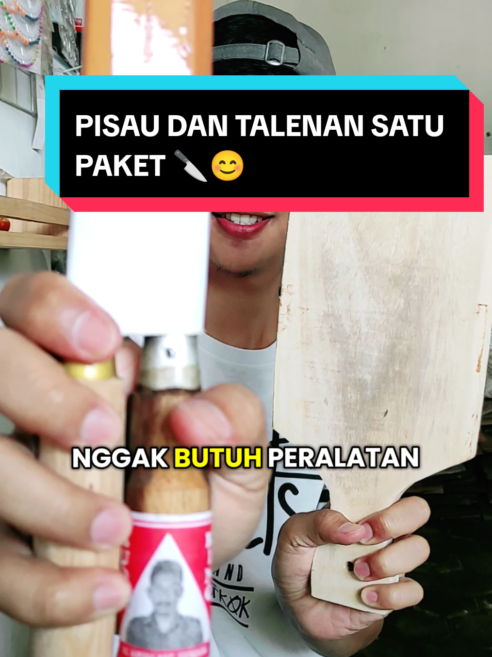 Satu paket talenan dan 2 pisau tajam siap bantu proses memasak di dapur. #pisaudapur #talenan  #peralatandapur #sipalingaffiliate #modalkontendoang 