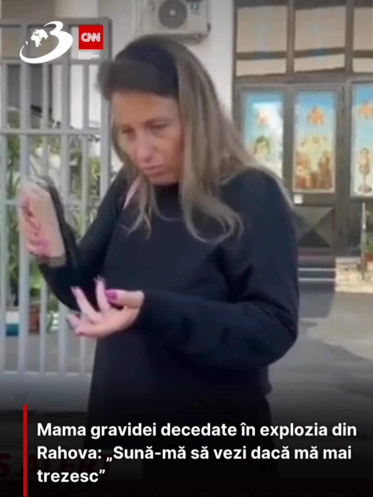 Mama tinerei însărcinate, care a murit în explozia din Rahova, spune că în bloc mirosea puternic a gaz cu două zile înainte de tragedie și că nimeni nu a verificat nimic. „Gravida mea nu a putut să iasă să-și ducă gunoiul. Ea nu a avut la ce să-și facă un ceai”, a povestit femeia. #antena3cnn