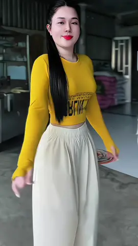 MỞ BÁN )Áo thun dài tay croptop ngắn trên rún in chữ số 1999 ôm body chất cotton zip (có xỏ ngón)#aothunnu #aothundaitay #aothuncroptop #thoitrangnu