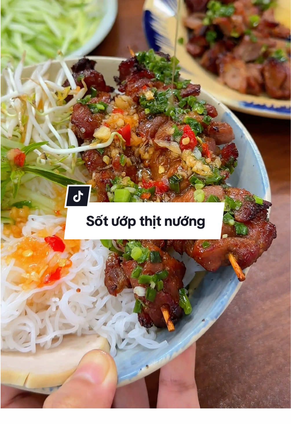 Phải  công nhận tìm được cái chai ướp thịt này ngon quá xá , cái vị y chang ở ngoài tiệm lun mấy bà ơi #thitnuong #bunthitnuong #LearnOnTikTok #trending #xuhuong 