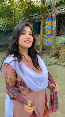 অনেক দিন হয় দেবর টাকে দেখিনা ওহে আমার শখের দেওরা বিদেশ থাইকা কবে আসবা।☺️❤️@Mahin😻Rana😎🫶 