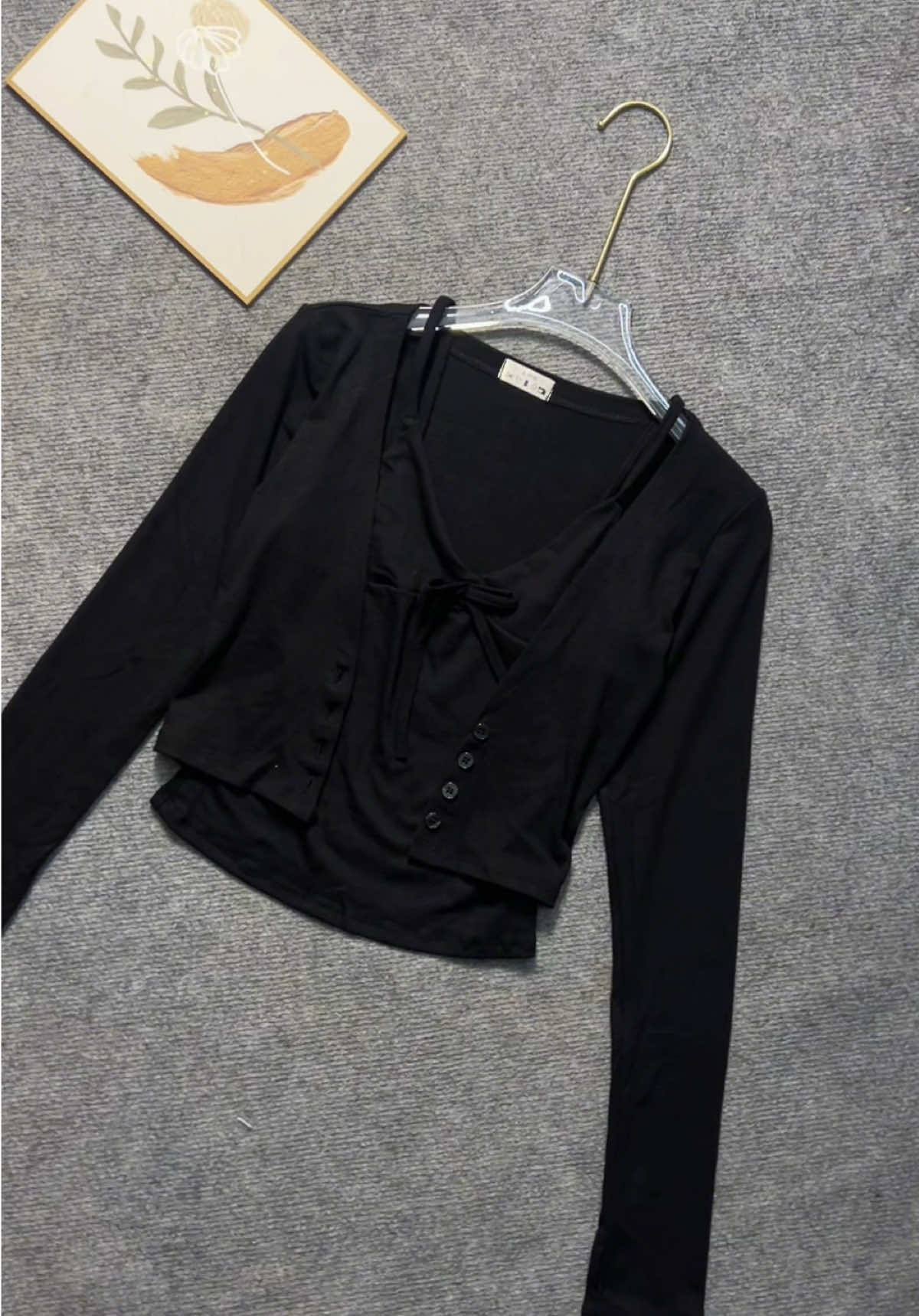 Chất vải ổn nha mấy bà, lên dáng bao xịn #hakishop #outfit #setdoxinh #cardigan 