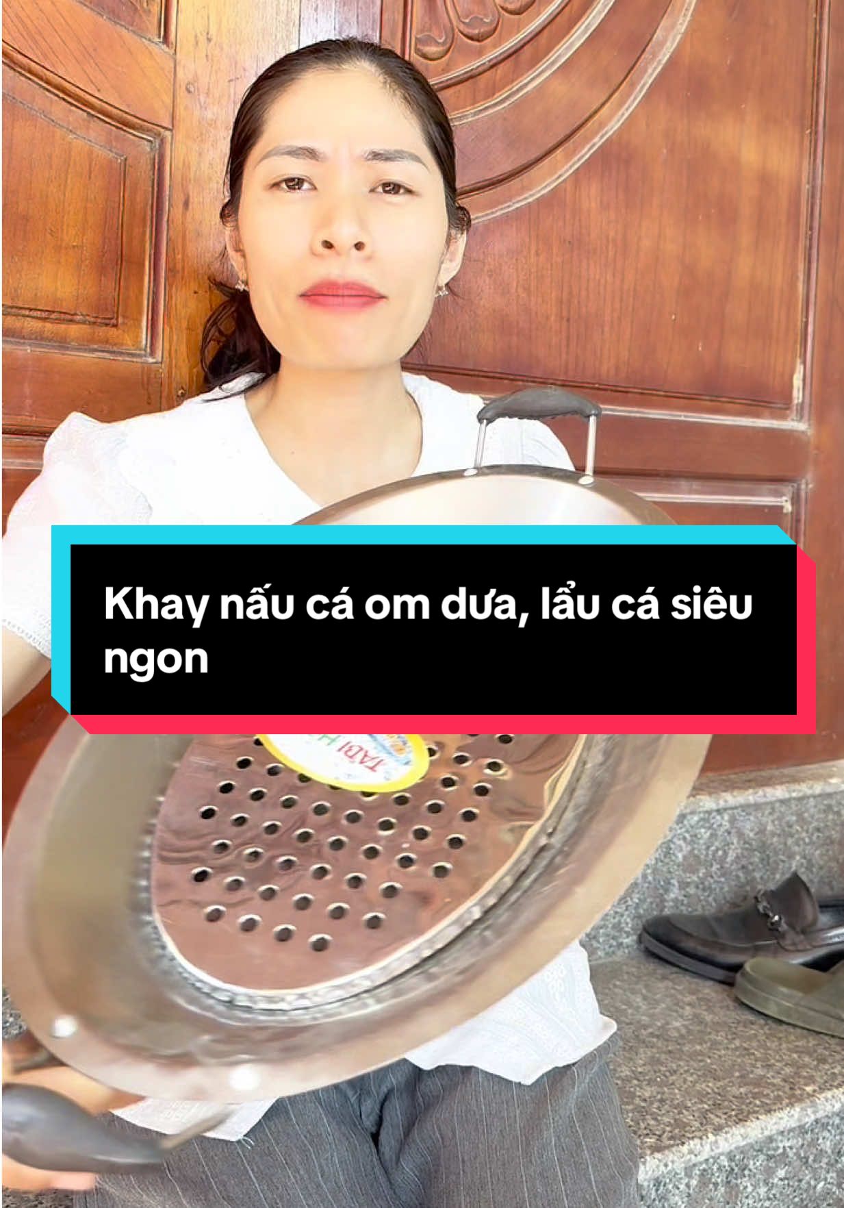 Khay om cá tiện lợi, khay cá om dưa, lẩu cá tiện lợi nấu đc mọi loại bếp. Nhà ai chưa có khay om cá thì săn ngay nhé. #khayomca #khayomcainox #khaycachepomdua #caomdua #khaycaomdua  @HIÊN PHẠM GIA DỤNG  @HIÊN PHẠM GIA DỤNG  @HIÊN PHẠM GIA DỤNG 