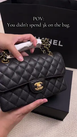 She is so beautiful. #chanel #unboxing #luxury #chanelunboxing #luxurybag 