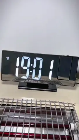 Đồng hồ để bàn led thông minh chiếu trên trần nhà#donghodeban#donghochieutrannha 