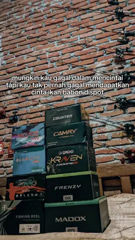 mentang mentang sobone neng cafe hobi mancing dilokne hobine wong kere #mancingliar  #castinggabus  #anglerindonesia  #castingersnakehead  #mancingmaniamantap  cuma set murahan jangan dibuli hu🙏😁