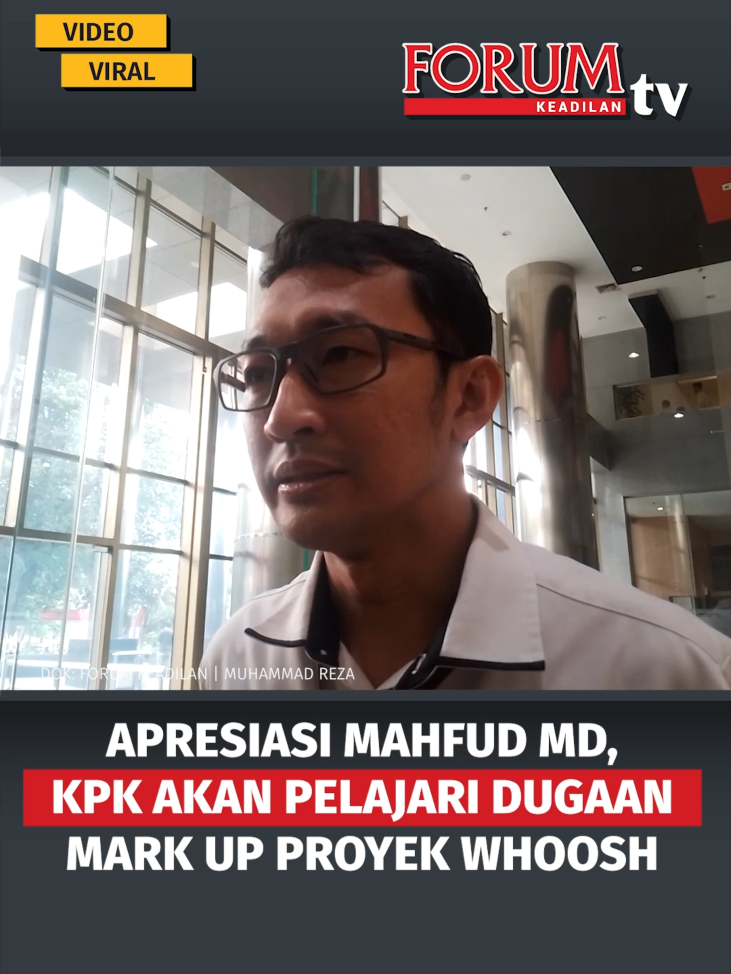 Komisi Pemberantasan Korupsi (KPK) merespons pernyataan mantan Menteri Koordinator Bidang Politik, Hukum, dan Keamanan (Menko Polhukam) Mahfud MD yang mengungkap adanya dugaan tindak pidana korupsi dalam bentuk penggelembungan anggaran atau mark up pada proyek kereta cepat Jakarta–Bandung atau Whoosh. Mahfud sebelumnya menyebut tidak perlu melaporkan dugaan tersebut ke KPK karena kasus pidana bisa langsung diselidiki oleh aparat penegak hukum (APH) tanpa harus menunggu laporan dari masyarakat. Menanggapi hal itu, Juru Bicara KPK Budi Prasetyo menyatakan, pihaknya menghargai pernyataan Mahfud dan mengapresiasi kepeduliannya terhadap isu pemberantasan korupsi. Baca lainnya di forumkeadilan.com #forumkeadilan #kpk #mahfudmd #budiprasetyo #proyekwhoosh #keretacepatjakartabandung #markupanggaran #dugaankorupsi #pemberantasankorupsi #aph #beritahariini #politikindonesia #forumkeadilancom