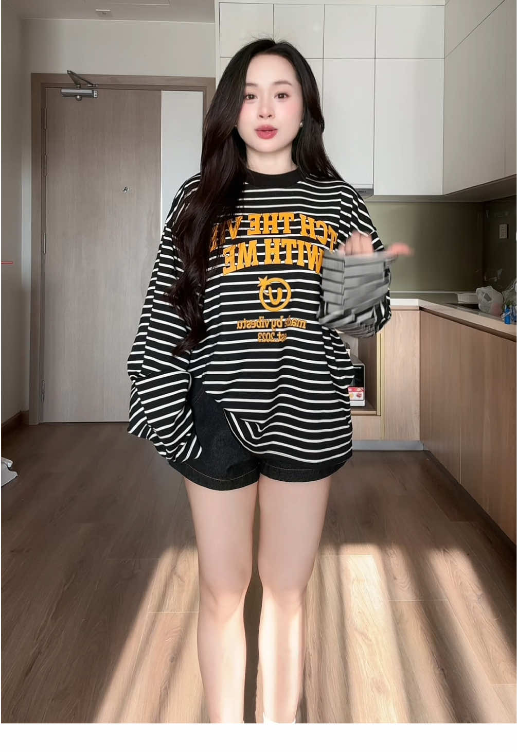 Áo này mặc đi làm đi chơi đi học đều okiela nè