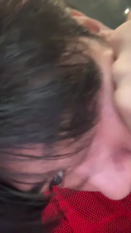 😗