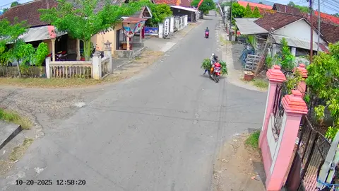 Kecelakaan Lalu Lintas #laka #kecelakaan #cctv #tulungagung #tulungagung24jam 