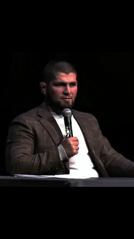 the importance of a mother in your life is priceless. #khabibnurmagomedov #damsonidris #motherlove #praetorianmindset 