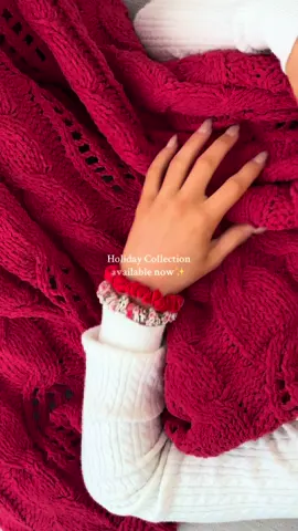 Our Holliday Collection is almost sold out! 🎄Shop these exclusive Holiday Styles before they are gone!! 🛍️ #TELETIES #HolidayCollection #Christmas #HairTok #TikTokMadeMeBuyIT 