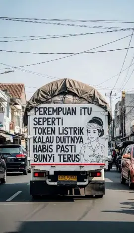 #trukmaniaindonesia #fypシ゚viral #katakatabelakangtruk #perempuan 