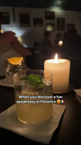 Found such a vibey speakeasy with live music at @La Ménagère 🎶🥰 #creatorsearchinsights #italy🇮🇹 #florence #speakeasybar #blackgirltravel 