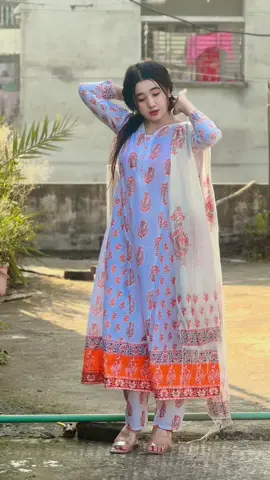 Uff dress ta 🥹 :@নতুন সাজঘর 