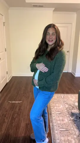 Get ready with me for my 18 week check up on baby girl at the OB office. #maternityoutfits #2ndtrimester #getreadywithme #pregnantmama #dressingthebump 