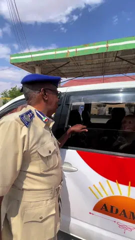 Hogaan faisal heis elmi. O soo dhowaynaya wafti talyaani ah #landers#somalilandpolice 
