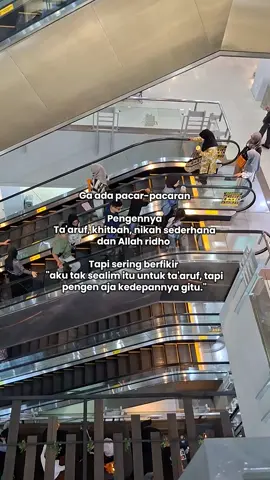 Sendiri dulu gapapa yang penting Allah Ridho #arabicsong #syairarab #jodoh #taaruf #fypage 