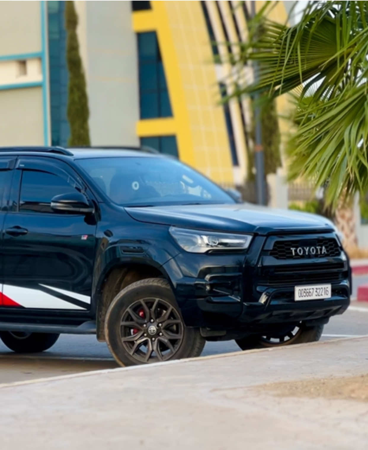#شعب_الصيني_ماله_حل😂😂 #wheneverwherever #toyota #tiktok #algeria 