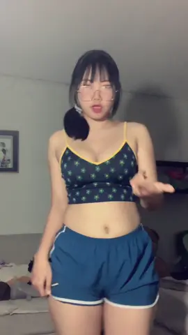 อ้วนอ่าาา >~< #มัทฉะลาเต้เลิ๊ฟเว่อร์ #สาวแว่น #fypシ゚ 