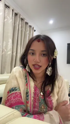 Kasto mileko🤭 #happydipawali #OOTD #festivefashion 