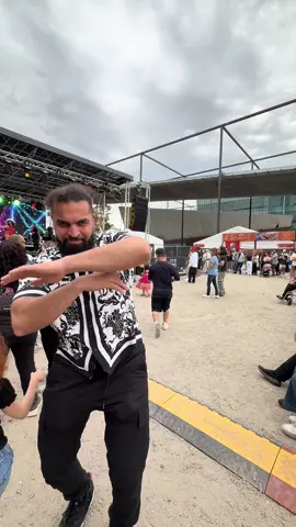 You will see me dancing everywhere.🕺🇮🇹 #fyp #capcut #foryoupage #maseed #wazir #pashtoon #melbourne #italian #viral #waziristan 