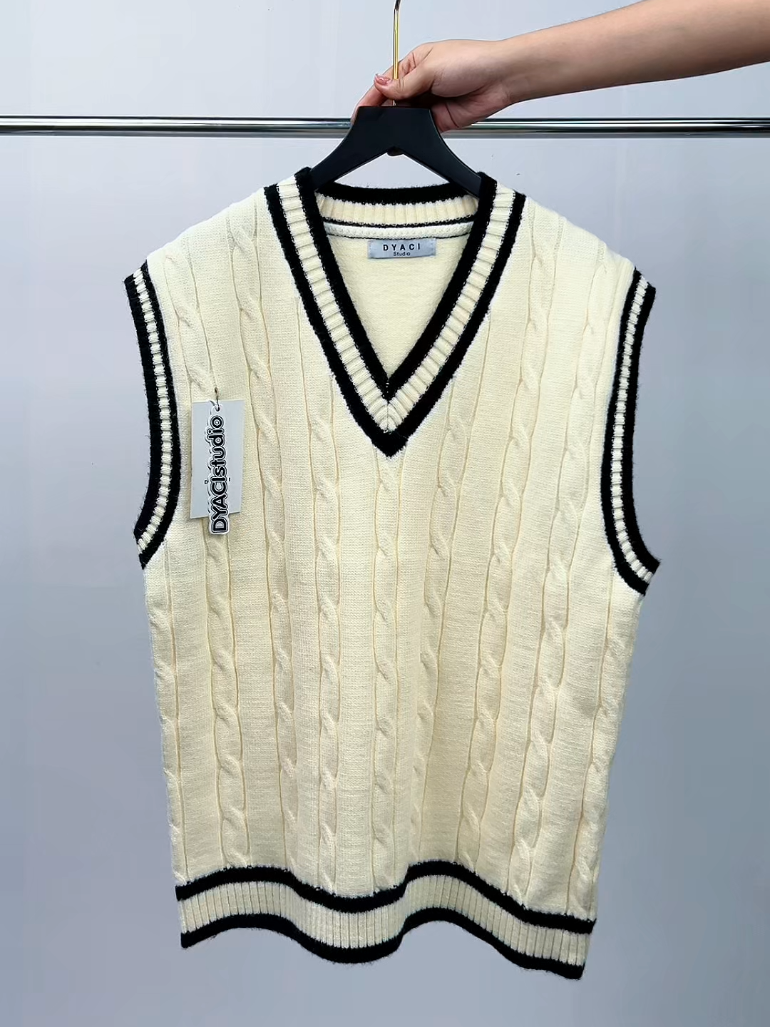 Đi học – đi làm – đi chơi: chỉ cần 1 chiếc gile là đủ #dyaci #aolen #aogile