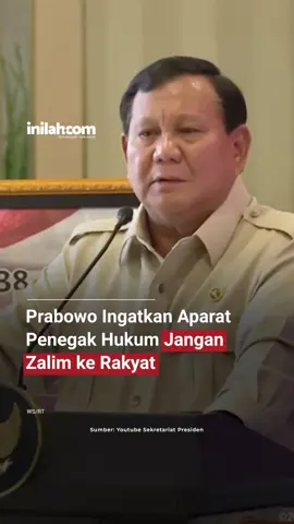 “Penegak hukum harus punya hati.” — Presiden Prabowo Subianto Presiden Prabowo mengingatkan agar aparat penegak hukum tidak menzalimi rakyat kecil. Dalam acara penyerahan uang Rp13 triliun dari kasus korupsi ekspor CPO di Kejagung, ia menyinggung kasus-kasus lama yang dianggap tidak masuk akal: anak SD ditangkap karena mencuri ayam, hingga ibu-ibu diproses hukum karena mengambil pohon. “Jangan tumpul ke atas, tajam ke bawah. Itu zalim, itu angkara murka,” tegas Prabowo. Ia juga mencontohkan bagaimana aparat seharusnya menunjukkan sisi kemanusiaan: “Kalau perlu, pakai uang sendiri ganti ayamnya. Anak itu saya panggil ke Hambalang, saya kasih beasiswa.” Pesan Prabowo hari ini bukan sekadar kritik, tapi seruan agar keadilan benar-benar berpihak pada mereka yang lemah.  📰 Baca berita di inilah.com https://www.inilah.com/prabowo-ingatkan-aparat-penegak-hukum-jangan-zalim-ke-rakyat — Selengkapnya klik link di bio atau download aplikasi inilah.com di AppStore & Google Play Store. #inilahNews #InilahCom #TitikTengah #TitikCerah #InilahBerita #PrabowoSubianto #KeadilanSosial #PenegakHukum #KejagungRI #InilahBerita