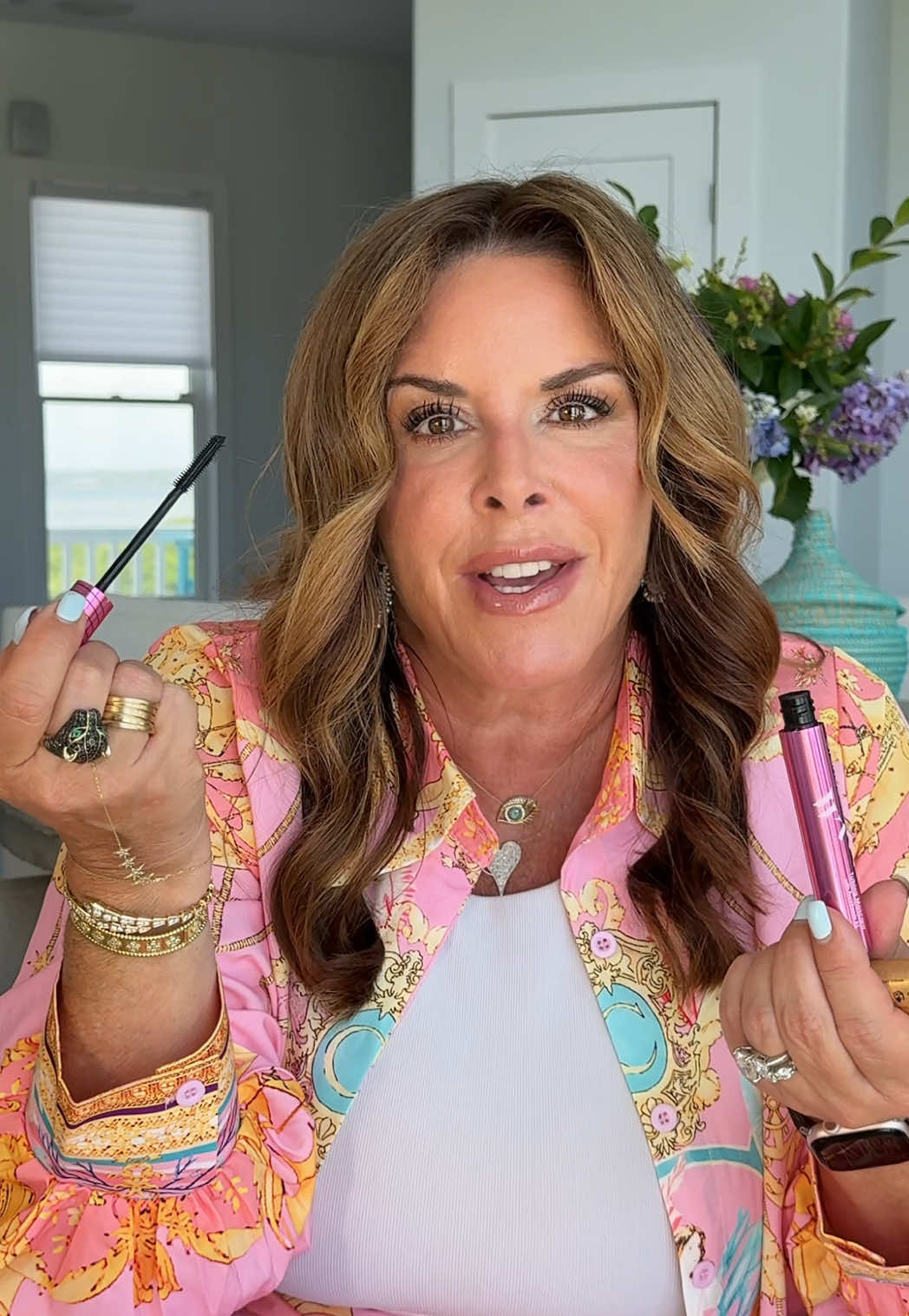 Replying to @luca drop a 👀 if u wanna learn more about our other mascaras!  #grandecosmetics #mascara #mascarahacks #mascarareview #makeuphacks 