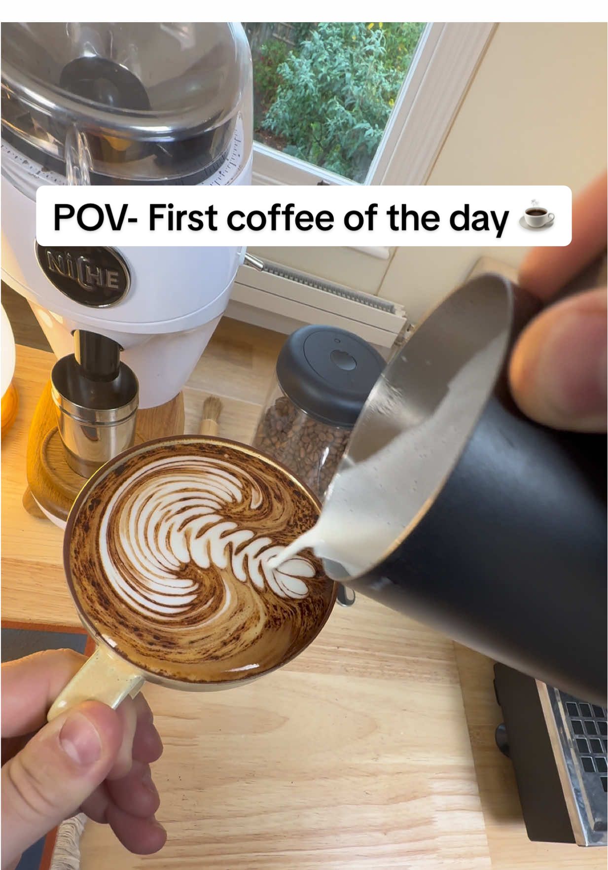 POV- First coffee of the day ☕️ #latteart #relaxing #coffee #barista #cappuccino 