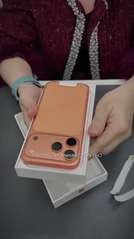 20/10 tặng vợ Cam Bạc gì chưa ae 😂 #xuhuong #17Promax #camvutru #unboxing #iphonebmt 