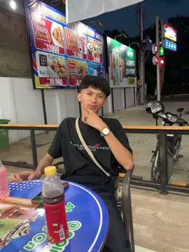 bisa pas gituu ✌️