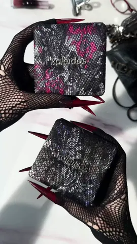 Every quad tells a story. Which story will you tell today? 💭 Inside every quad: three silky mattes that blend like air and one seriously sparkly shimmer. Create instant harmony with pigment that feels buttery, effortless, and rich from the very first touch ✨ #kaleidosmakeup #kaleidospalette #smokeyeye #altmakeup #softgoth 