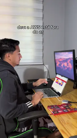 feriado decreto para todos os programadores que trabalham com AWS 😂😂😂 #programming #softwareengineer #developer #programador 