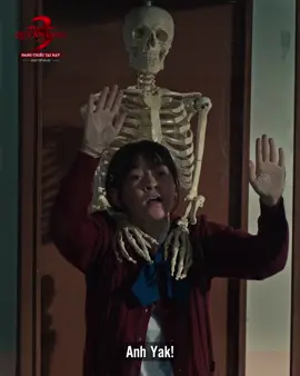 Coi cảnh này xong không nhìn mấy bộ xương mô hình một cách bình thường được nữa... #tiktokgiaitri #teeyod3 #teeyodquyantangphan3 #quyantangphan3 #ninapadovan 