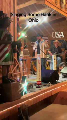 Had a blast singing some Hank with the Keepin’ It Country Band in Waynesville, Ohio last night. #countrymusic #ohio #hank #show 