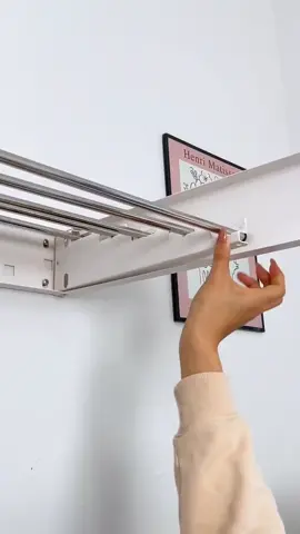 🧺✨ Varal de Parede Mágico Retrátil Dobrável em Alumínio — resistente, compacto e suporta até 15kg! 💪 #VaralRetrátil #VaralDeParede #Organização #Lavanderia #CasaPrática   https://s.shopee.com.br/50JS6eVcoM