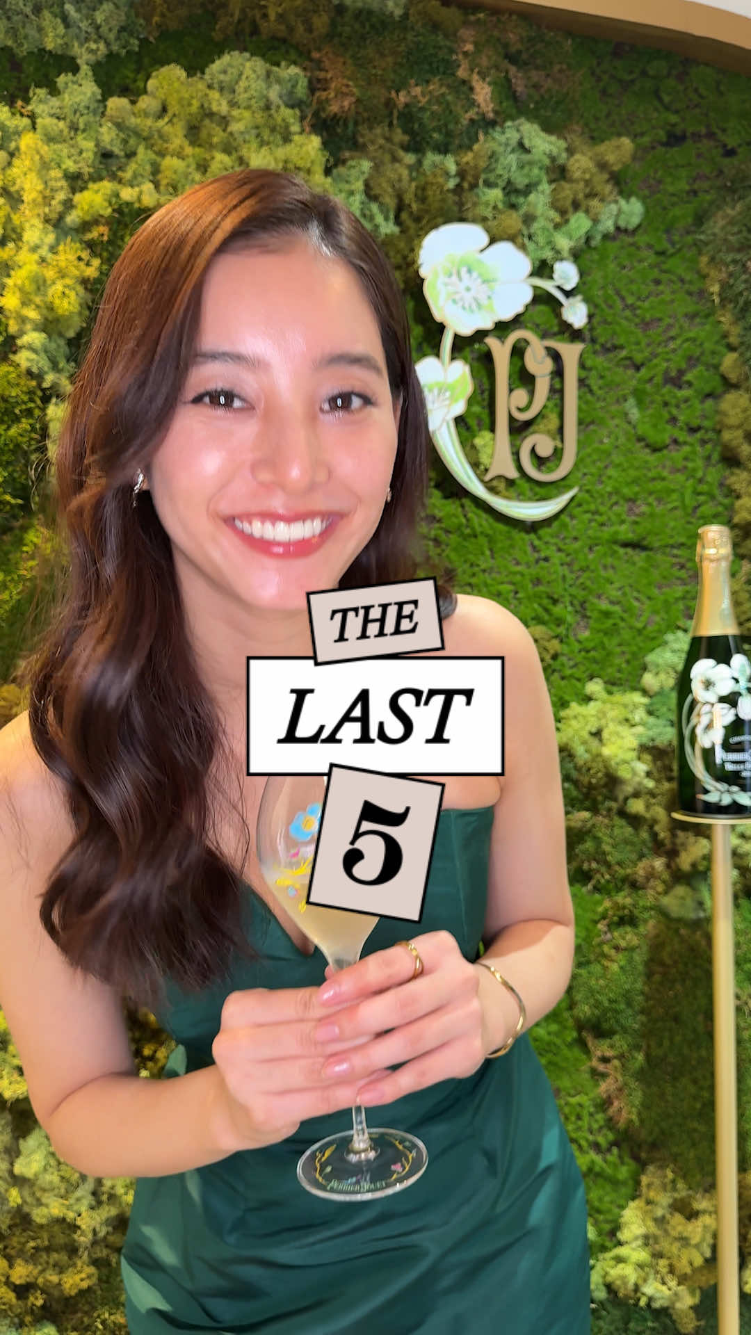 新木優子さんがシャンパーニュとともに赤裸々トーク...💚🥂   10月21日（火）からオープンする、ペリエ ジュエのポップアップイベント「THE HOUSE OF WONDER」に新木優子さんが来場。バザーと乾杯したあと、小誌の名物企画「The Last 5」にチャレンジしてもらい、“LAST（最後）”にまつわる5つのことを特別に語ってくれた🙈💬   会場では、稀少なキュヴェをテイスティングできるセミナーやマルシン・ルサックの大作「Plant Pulses (植物の鼓動)」の展示、さらに、バイ・ザ・グラスで楽しめるシャンパーニュ・バーやフィンガーフードも登場。   シャンパーニュとアートを心ゆくまで堪能できる、期間限定のスペシャルイベント。ぜひ足を運んでみて✨ 「THE HOUSE OF WONDER」 期間/ 2025年10月21日（火）～10月26日（日） 時間/ 11:00～21:30 (21:00 L.O.) ※最終日26日（日）は19:30クローズ 会場/ ベーカリーカフェ 426 住所/ 東京都渋谷区神宮前4-26-18 原宿ピアザビル1F・2F #perrierjouet #champagne #thehouseofwonder #新木優子