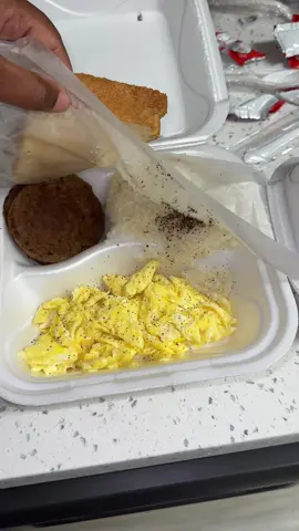 Putting ya dine! #kennyscafe 