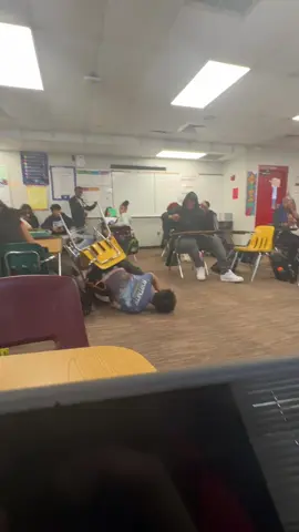 tweakin in class pt 4 #fyp #viral 