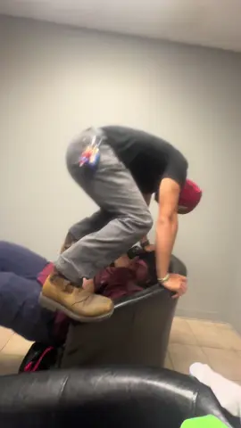 spider on the loose  #fyp #spiderman #funny 