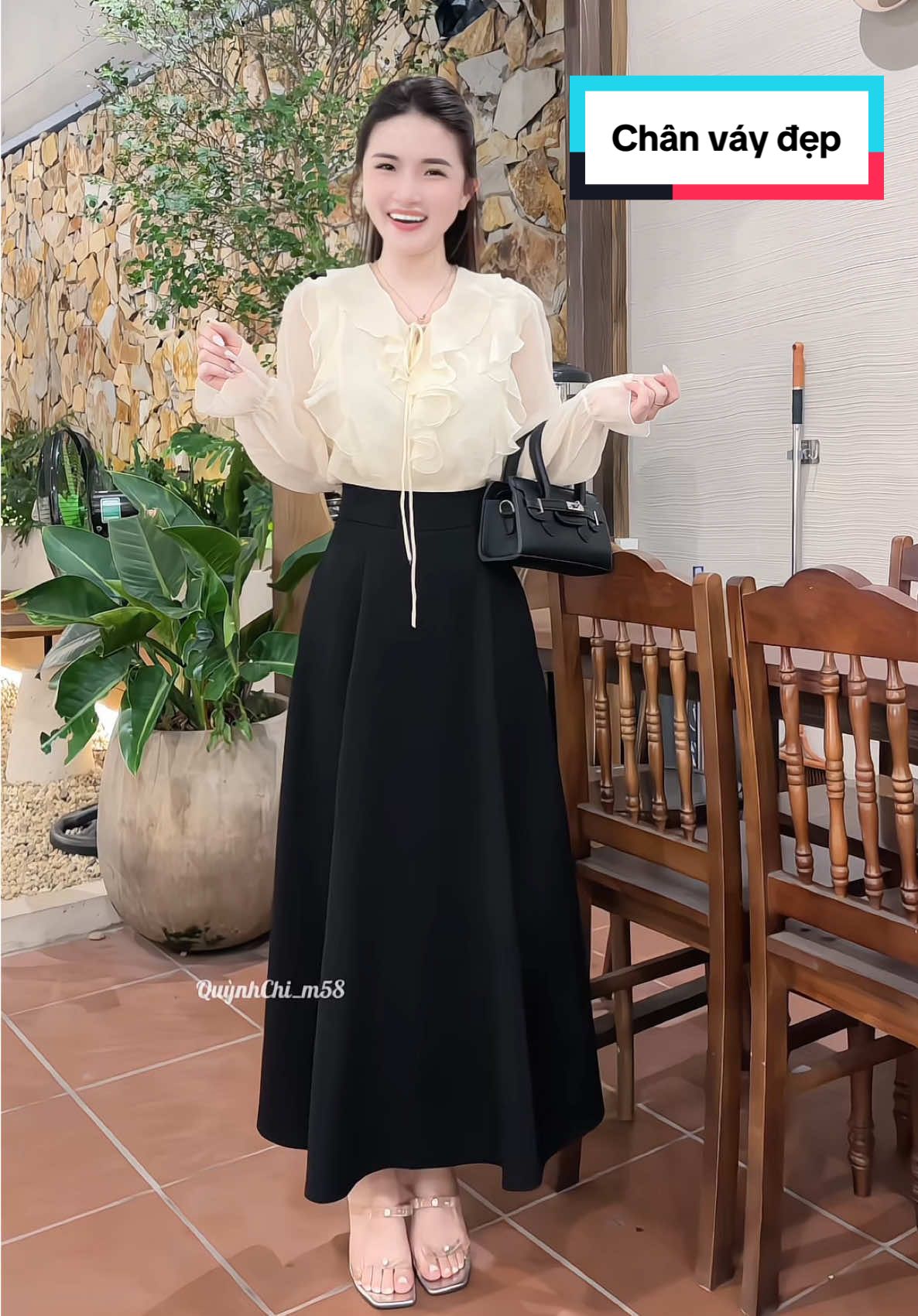 Trả lời @Tuyết Thành chân váy cạp cao dáng xòe thướt tha , chất dày dặn đẹp nhiều màu xinh ạ #chanvaycapcao  #chanvaycongso  #chanvayxoe  #chanvayxoedai  #chanvayxoebong  