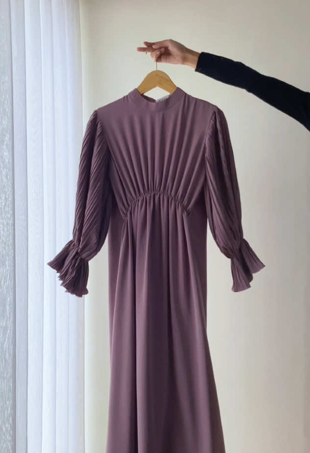 Mauve abaya ✨ #muslimahoutfit #fashionmuslimah 