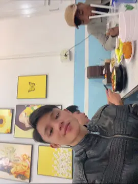 @VP☃️ @Văn Thắmm 😂