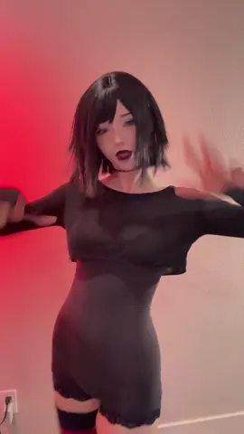 mavis. #halloween #cosplay #hoteltransylvania 