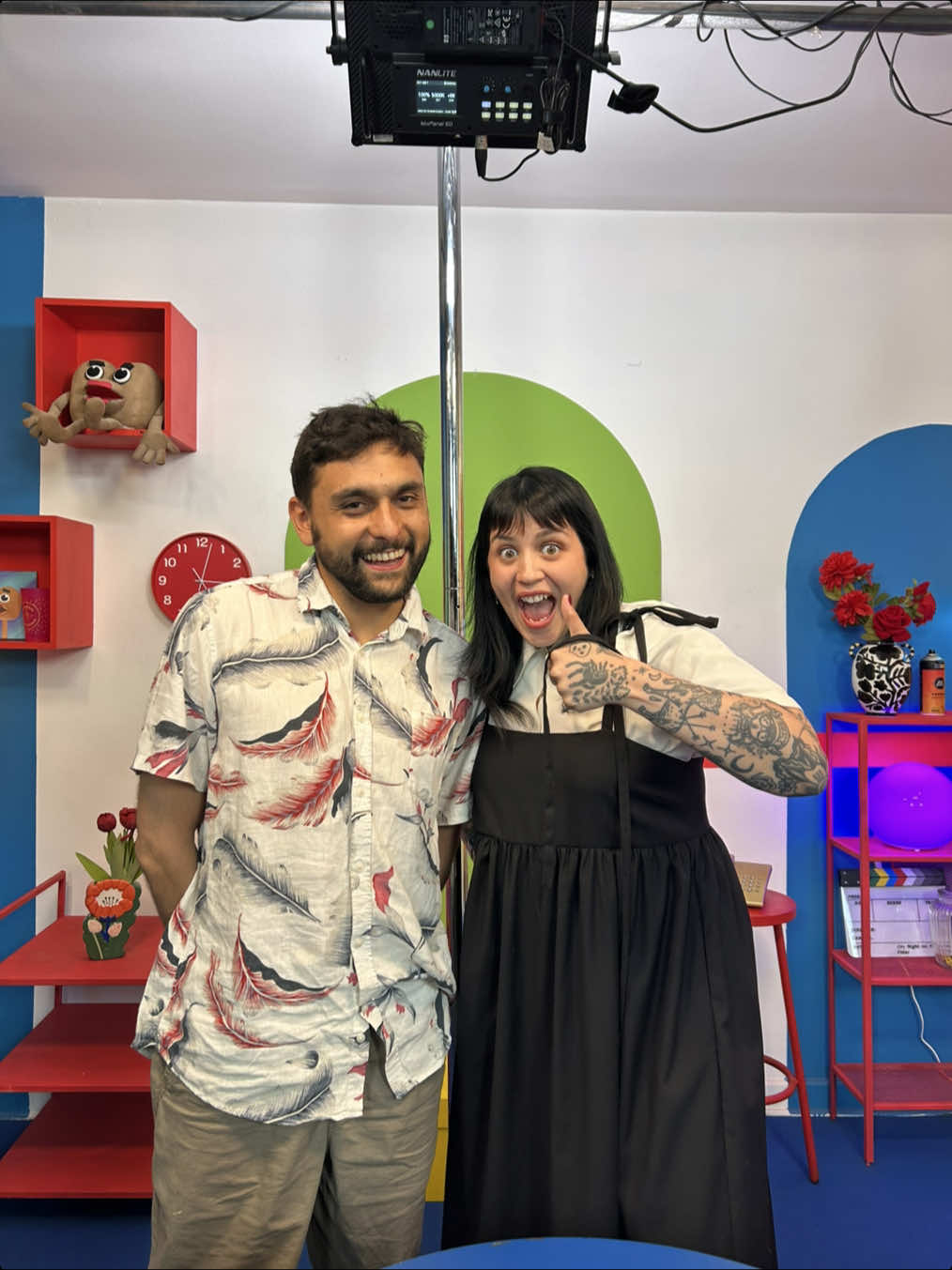 Resumen del capítulo 🗣️: JAJAJAJAJAJAJAJAJ  Buen junte salió de @benoespinosa y @sumosacerdote_ 💚 Ya disponible en YouTube y Spotify ✨ #podcast #mediasemana #fyp #humor #comedia 