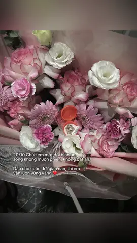 cứ thử yêu nhiều người 1 lúc đi, em đéo bao giờ nửa đêm phải khóc vì 1 thằng tồi luôn 😂
