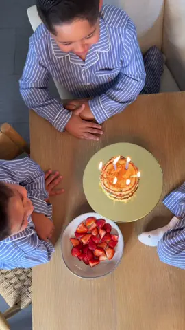 Birthday coziness & coffee smells  ☕️🍓 @Gap #ad #HowYouWearGap #GapCreator 