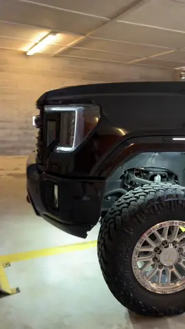 My headlights were disassembled and painted with custom LED work from @Fastheadlights 