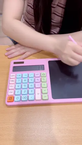 Máy tính tích hợp bảng tự xóa thông minh #xuhuong 